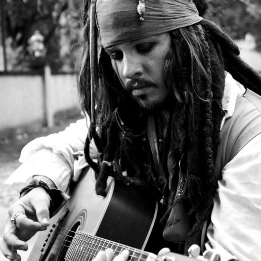 Gallery photo 5 of Captain Jack Sparrow Impersonator