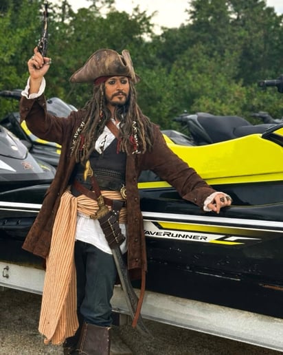 Gallery photo 2 of Captain Jack Sparrow 🏴‍☠️