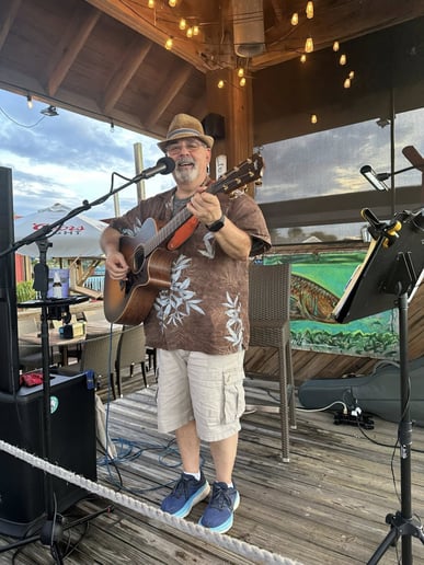 Gallery photo 11 of Captain Tom Music