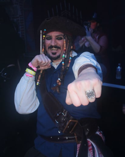 Gallery photo 4 of Captain Zack