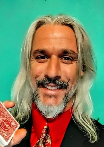 Gallery photo 1 of Ryan Viafora - Card Wizard