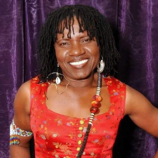Gallery photo 9 of Queen Nyanza And The Royal Family