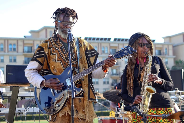 Gallery photo 5 of Queen Nyanza And The Royal Family
