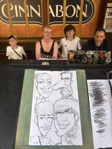 Gallery photo 5 of Le Caricaturiste