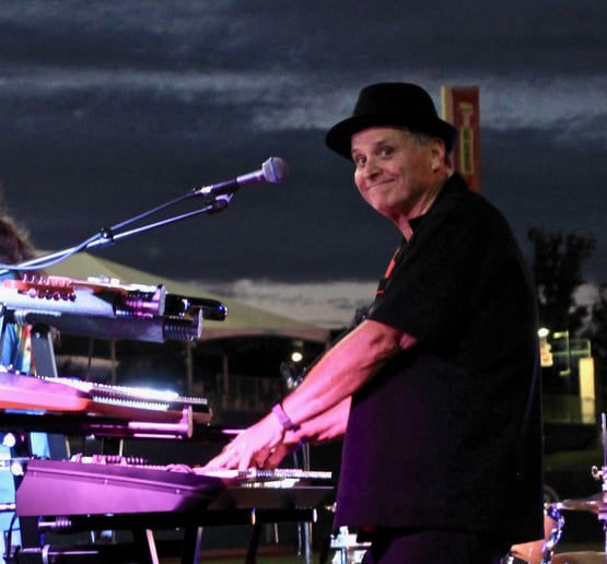 Gallery photo 2 of Carl Winter, Multi-instrumentalist