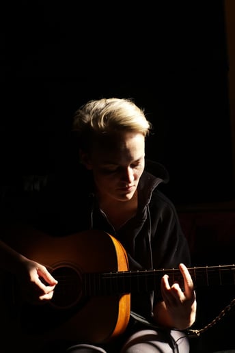 Gallery photo 9 of Carleen