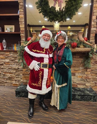Gallery photo 4 of Carlisle PA Santa and Mrs. Claus