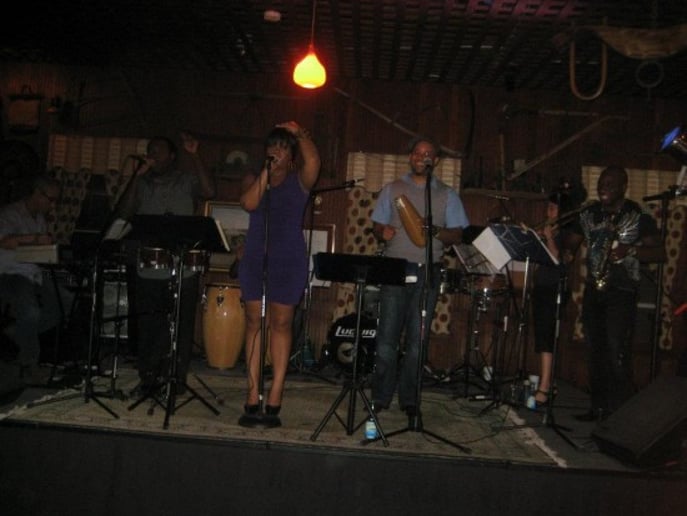 Gallery photo 8 of Carlitos Medrano & Sabor de mi Cuba