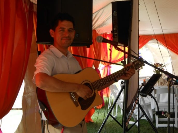 Gallery photo 7 of Carlos David