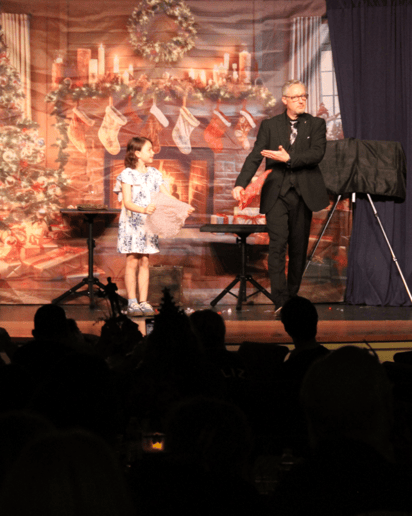 Gallery photo 3 of Carlos David Magic