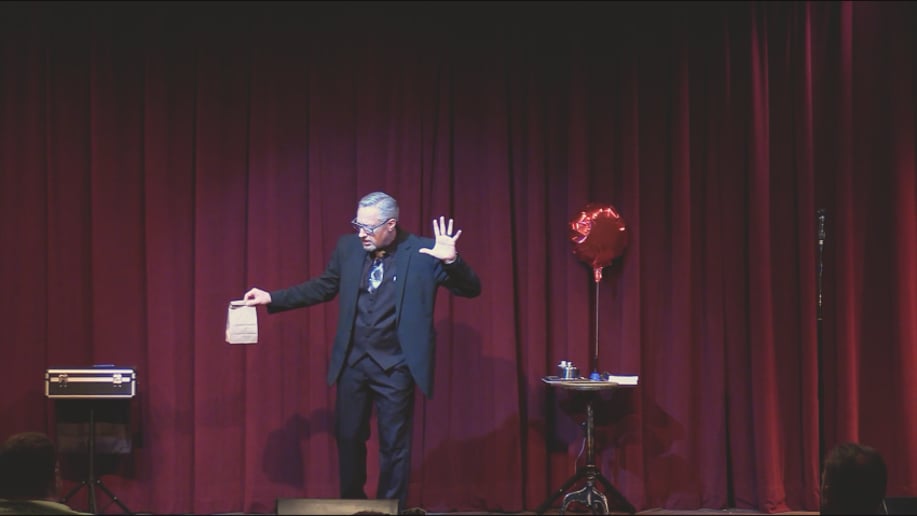 Gallery photo 19 of Carlos David Magic
