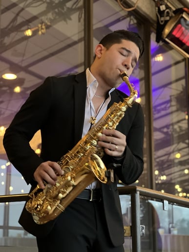 Gallery photo 8 of Carlos Rios - Sax