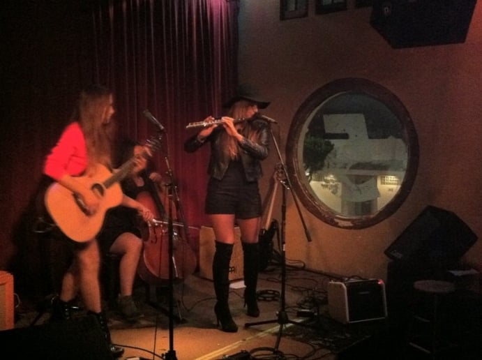 Gallery photo 6 of Carmen & Camille