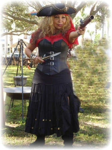 Gallery photo 4 of Carmen Miranda Impersonator