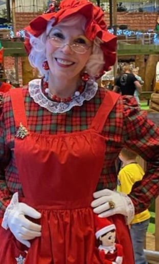 Gallery photo 4 of Carol Claus