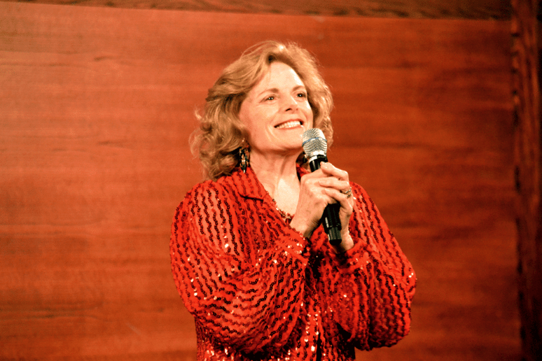 Gallery photo 5 of Carole Demas