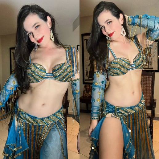 Gallery photo 4 of Carolina Angulo Belly Dancer