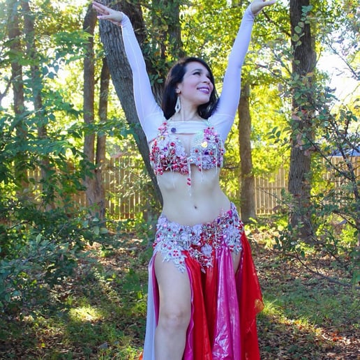 Gallery photo 9 of Carolina Angulo Belly Dancer