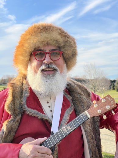 Gallery photo 8 of Caroling Kris Kringle