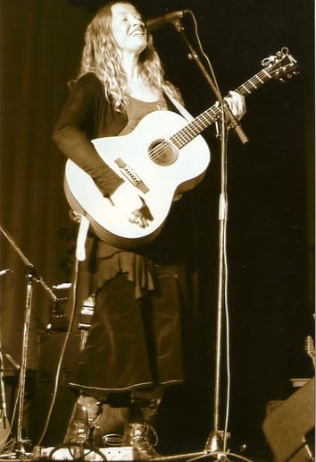 Gallery photo 2 of Carolyna Lovely