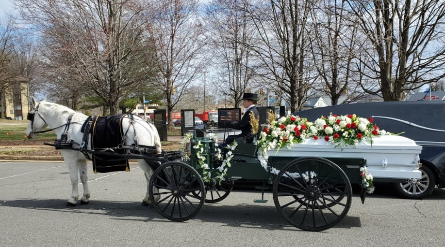 Gallery photo 10 of Carriages of the Capital