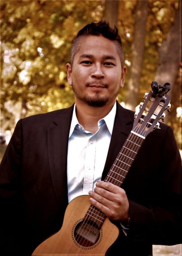 Gallery photo 4 of Cary Kanno Acoustic Guitarist/ Singer