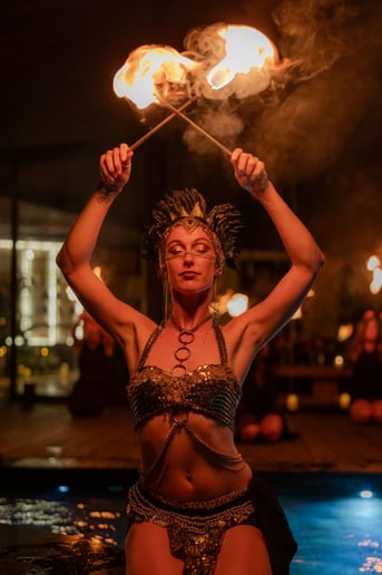 Gallery photo 8 of Casey Lee - Fire Spectacular