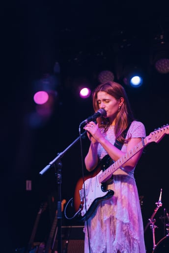 Gallery photo 4 of Casey Tutton - singing guitarist