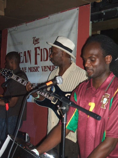 Gallery photo 16 of The Casplash Band