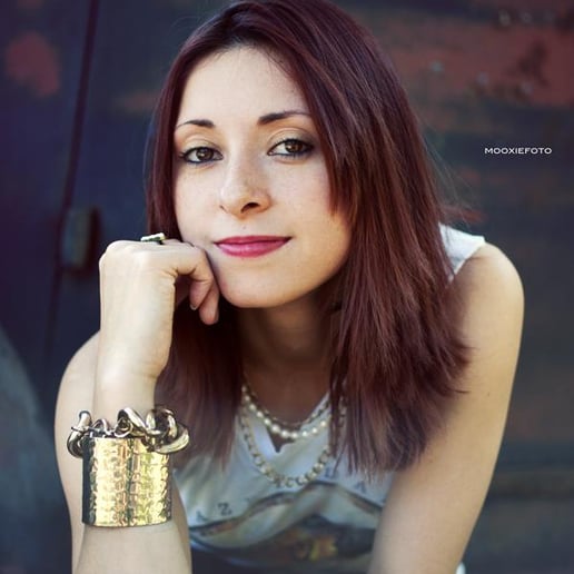 Gallery photo 1 of Cassaundra