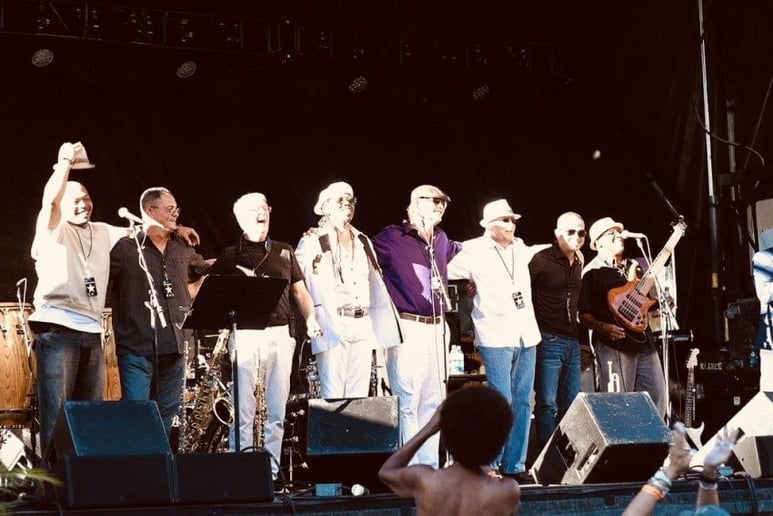 Gallery photo 1 of Catch The Groove