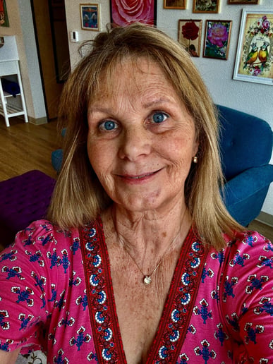 Gallery photo 3 of Catherine Garvin Music Artist