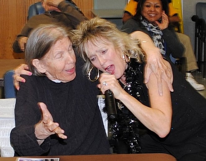 Gallery photo 2 of Cathy D Entertainer