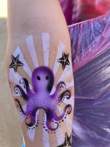 Gallery photo 15 of Cat's Fantasy Face Painting
