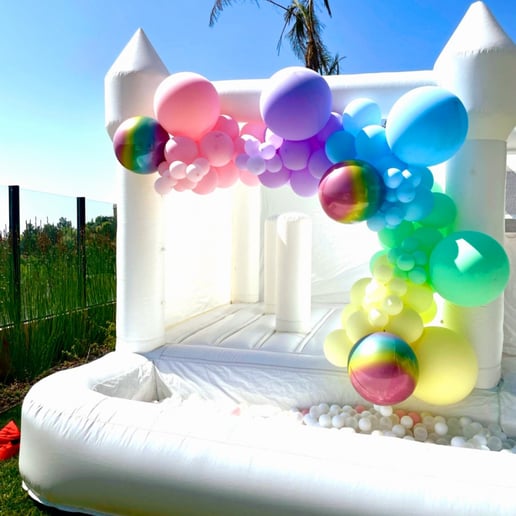 Gallery photo 2 of CUITM Photo Booth & Inflatables
