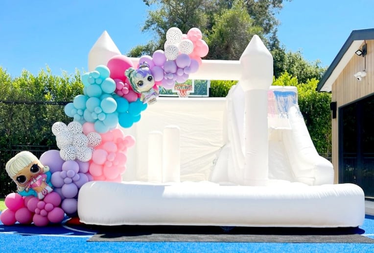 Gallery photo 8 of CUITM Photo Booth & Inflatables