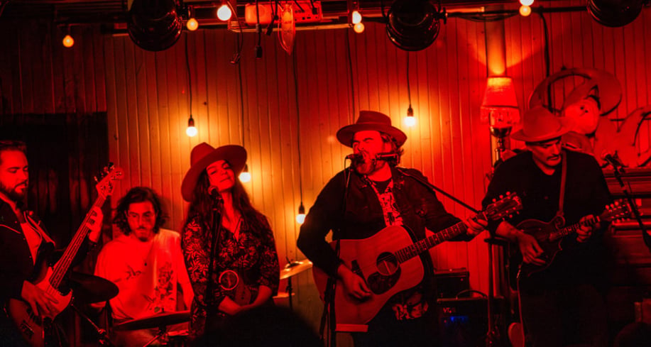 Gallery photo 5 of Caught In The Rye Country Band