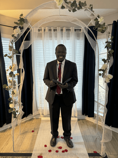 Gallery photo 1 of Ceasar Lomo Wedding Officiant