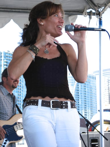 Gallery photo 6 of Cece Pastor: Top 40, Dance & Party Band