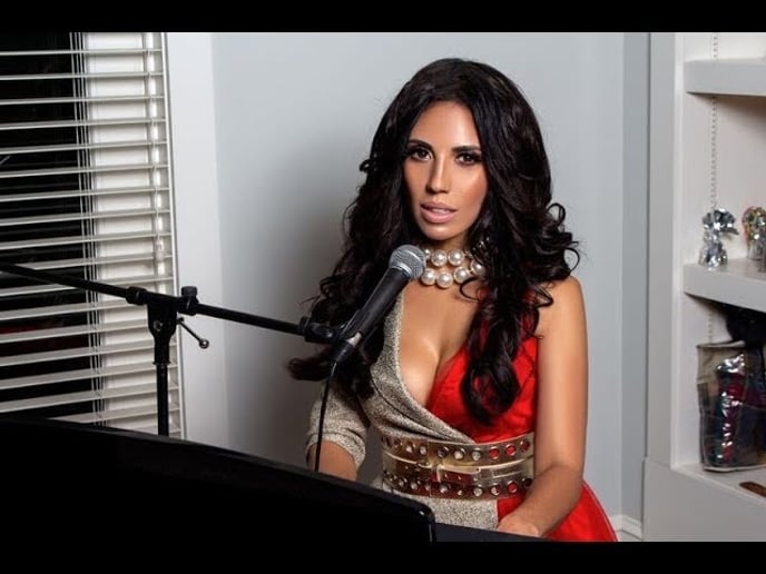 Gallery photo 10 of Cecy Santana