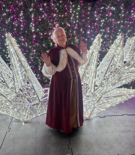Gallery photo 2 of Celebrate with Mrs Claus, offered by Ellen Streich
