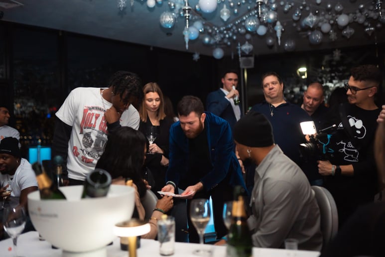 Gallery photo 2 of Josh Pele Celebrity Magician and Mentalist