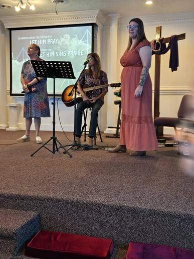 Gallery photo 1 of Celena And Friends