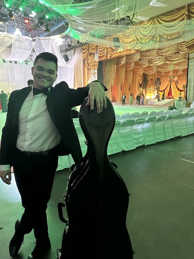 Gallery photo 4 of Cellist The Josh
