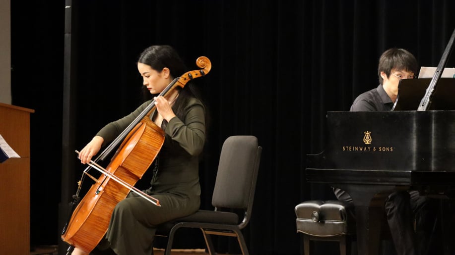 Gallery photo 7 of Dr. Congcong Bi-Cellist