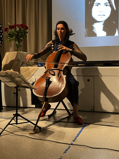 Gallery photo 3 of CelloWithElena