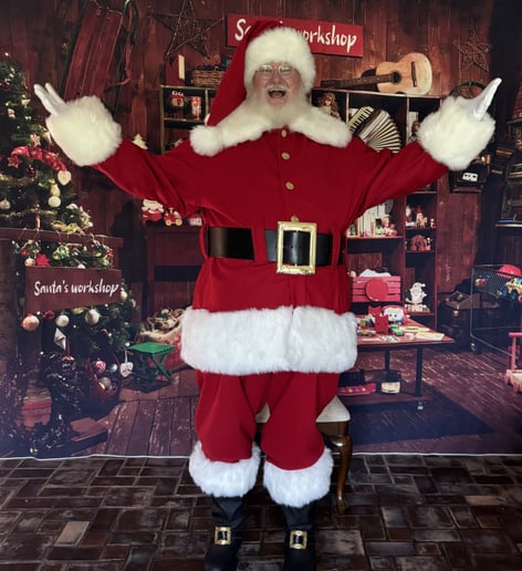 Gallery photo 7 of Central Illinois Santa