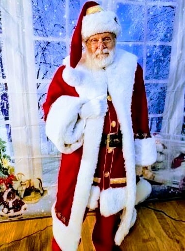 Gallery photo 3 of Certified Santa Claus Portrayer