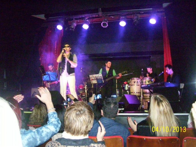 Gallery photo 2 of Cesar Franko Singer