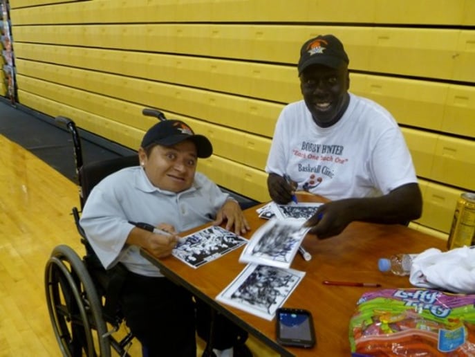 Gallery photo 3 of Cesar Lucero Speaks